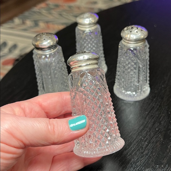 2 Pairs of VTG Sterling Silver Crystal Cut Style Glass Salt and Pepper Shakers - Picture 3 of 17